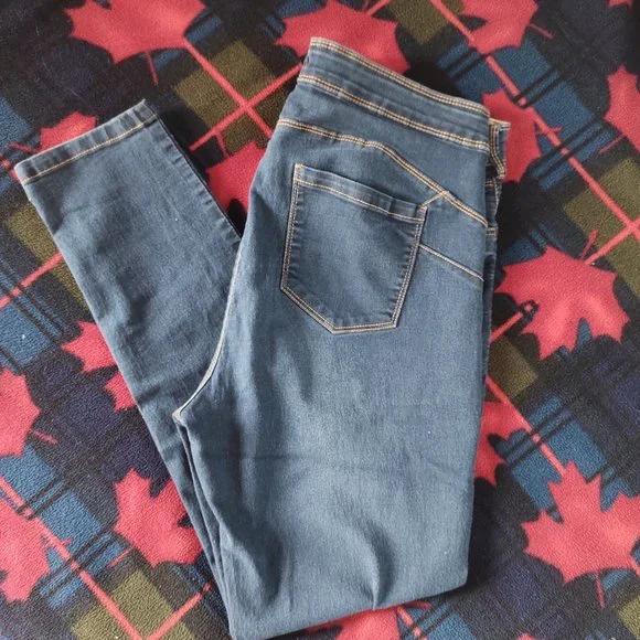 Suko Jeans - Picture 3 of 6